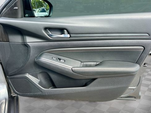 Used 2019 Nissan Altima 2.5 SR image 33