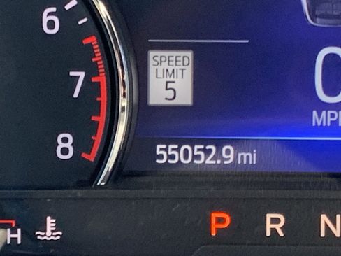 Used 2022 Ford Explorer XLT w/ Equipment Group 202A image 22