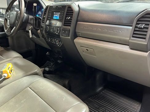 Used 2018 Ford F350 XL w/ Power Equipment Group AWD/4WD image 17