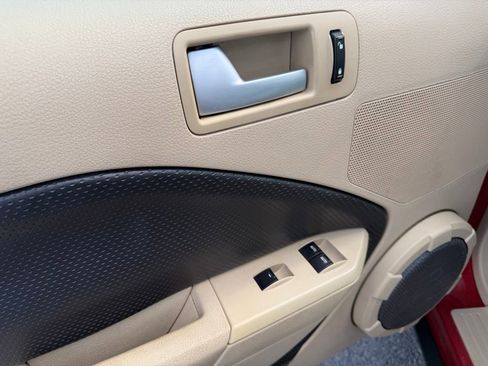 Used 2008 Ford Mustang Convertible image 13