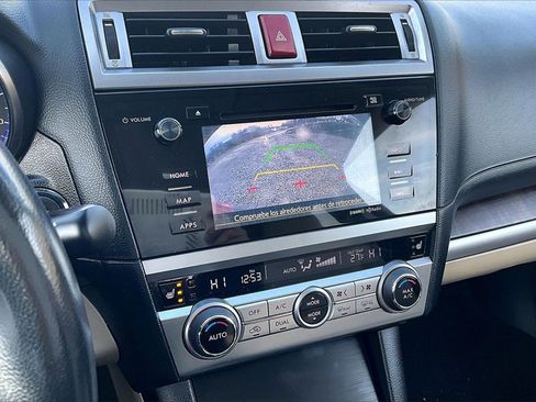 Used 2016 Subaru Outback 2.5i Limited image 19