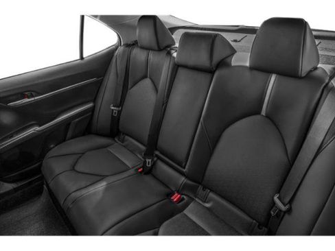 Used 2021 Toyota Camry XSE w/ Cold Weather Package image 16