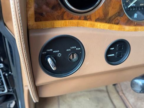 Used 1991 Rolls-Royce Corniche II image 11