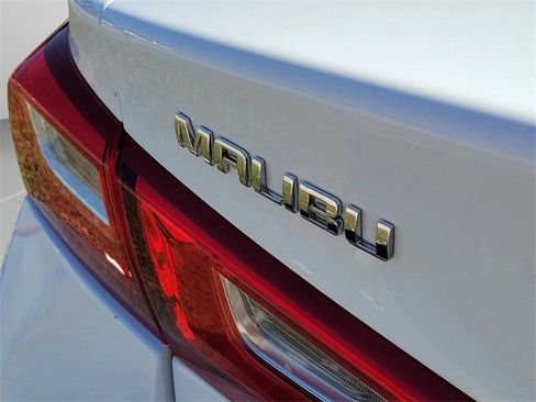 Used 2024 Chevrolet Malibu LT image 6