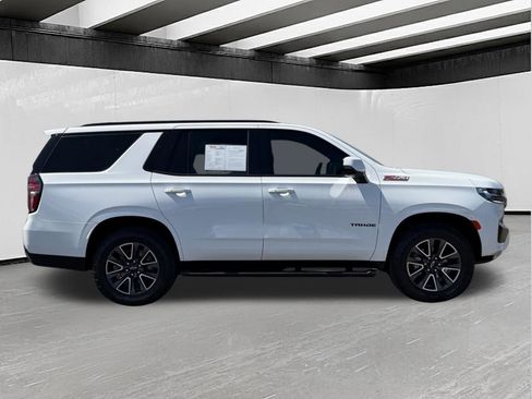 Certified 2022 Chevrolet Tahoe Z71 w/ Luxury Package AWD/4WD image 7