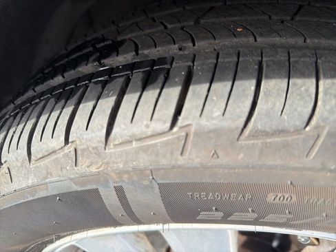 Used 2011 Hyundai Tucson Limited w/ Premium Pkg 3 image 26