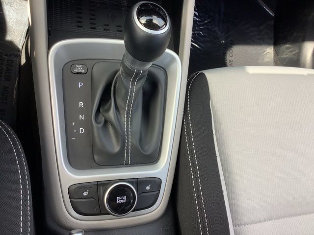 Used 2026 Hyundai Venue SEL FWD image 45