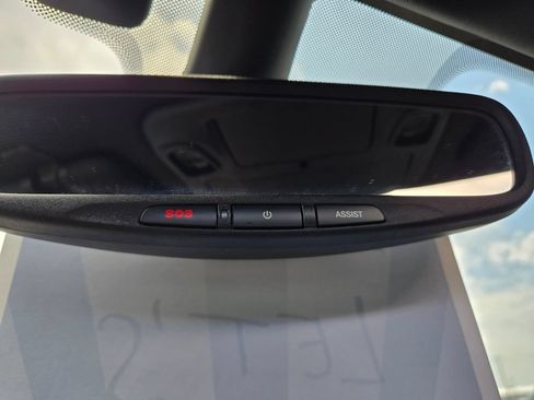 Used 2019 Chrysler Pacifica Limited w/ Advanced Safetytec Group FWD image 42