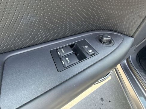 Used 2014 Dodge Challenger R/T Plus image 21