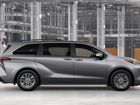 New 2026 Toyota Sienna LE FWD image 14