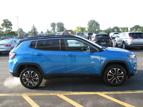 Used 2024 Jeep Compass Limited image 6