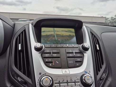 Used 2016 Chevrolet Equinox LT w/ Convenience Package image 16