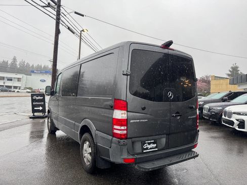 Used 2016 Mercedes-Benz Sprinter 2500 image 2