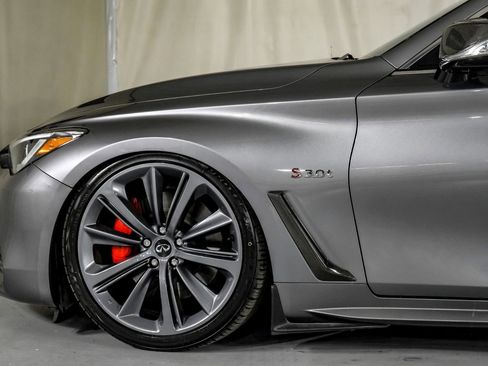 Used 2018 INFINITI Q60 Red Sport 400 w/ Sensory Package 3.0T Sport image 11