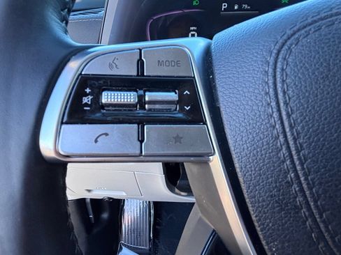 Used 2024 Kia Telluride EX w/ EX Captain's Chair Package FWD image 24