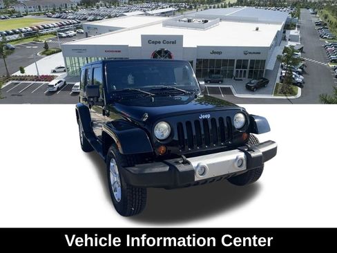 Used 2011 Jeep Wrangler Unlimited 70th Anniversary w/ Connectivity Group AWD/4WD image 10