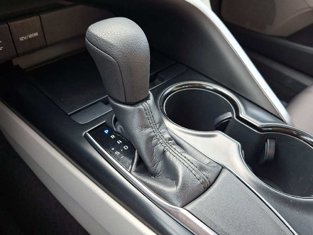 Certified 2018 Toyota Camry LE w/ Convenience Package FWD image 14