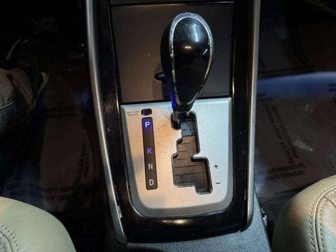 Used 2012 Hyundai Elantra Limited image 30