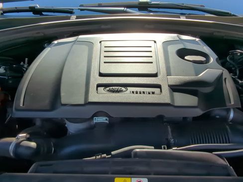 Certified 2020 Land Rover Range Rover Velar S image 14