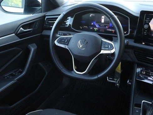 Used 2025 Volkswagen Jetta Sport FWD image 22