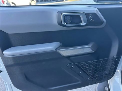 Used 2022 Ford Bronco Black Diamond image 20