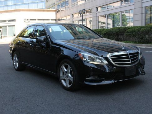 Used 2015 Mercedes-Benz E 350 4MATIC Sedan image 1