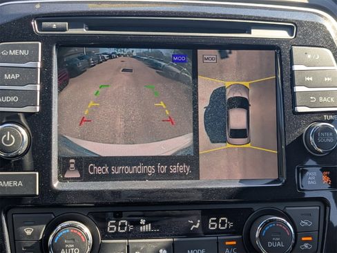 Used 2023 Nissan Maxima SR w/ Sport Mat Group image 28