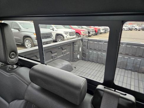 Used 2022 GMC Sierra 1500 SLT w/ SLT Convenience Package AWD/4WD image 29