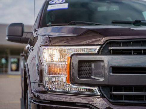 Used 2020 Ford F150 XLT w/ Equipment Group 302A Luxury AWD/4WD image 11