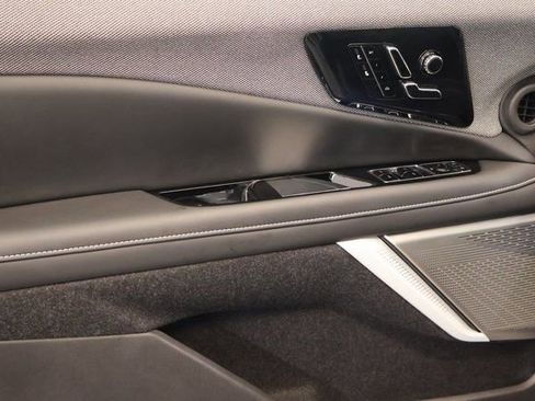 New 2026 Cadillac Optiq Luxury 1 image 9