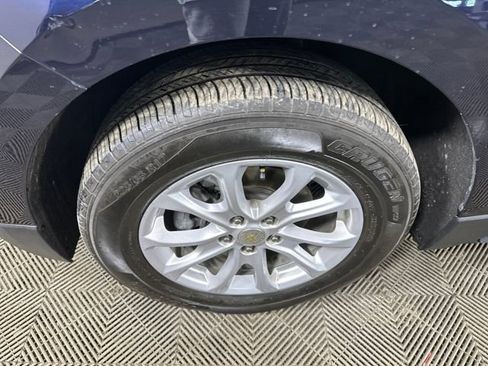 Used 2020 Chevrolet Equinox LS w/ LS Convenience Package image 10