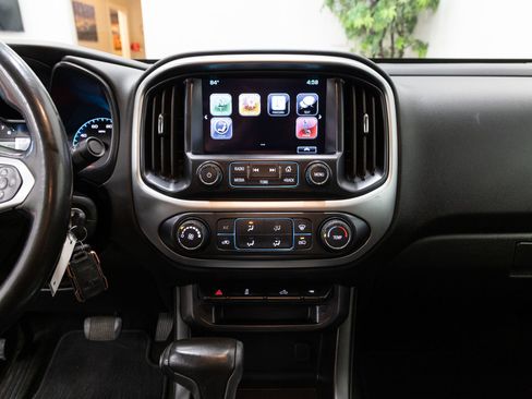 Used 2016 Chevrolet Colorado LT AWD/4WD image 18