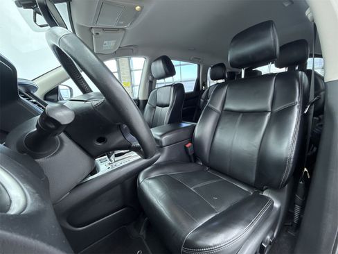 Used 2018 Nissan Pathfinder SL image 10