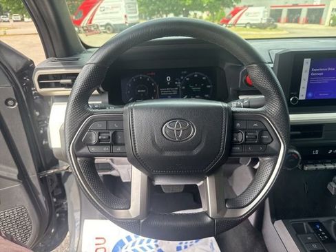 Used 2024 Toyota Tacoma TRD Off-Road AWD/4WD image 28