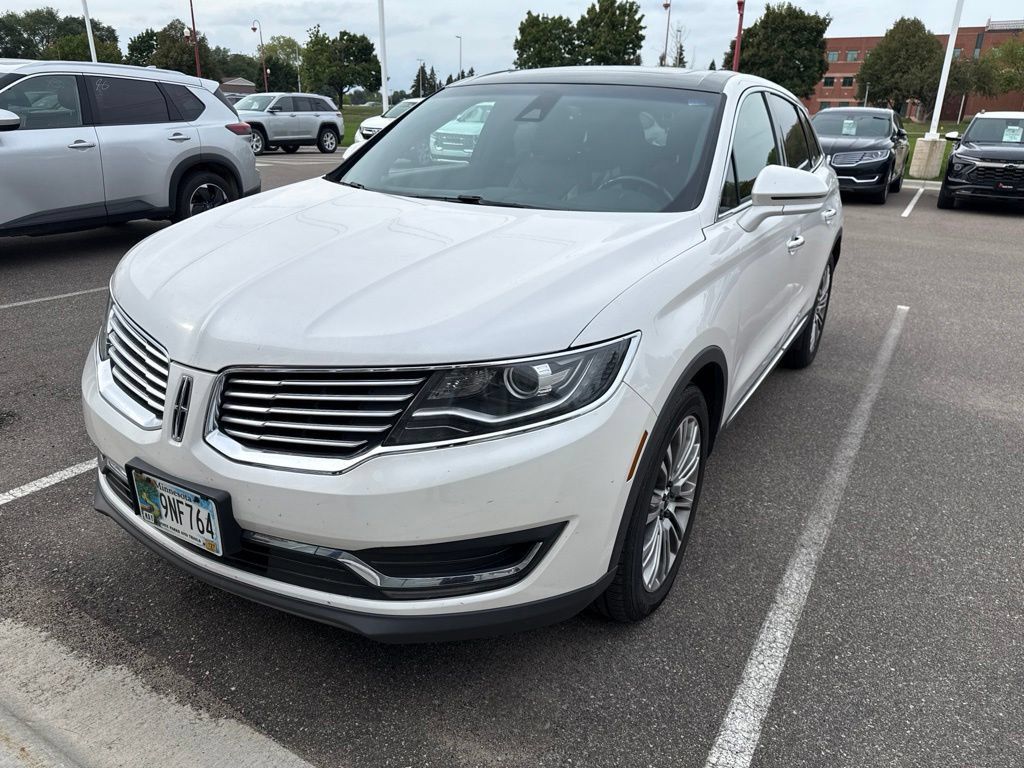 Used 2016 Lincoln MKX Reserve AWD/4WD image 4