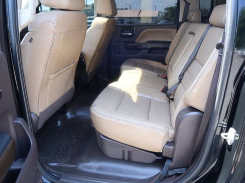 Used 2018 GMC Sierra 2500 Denali w/ Duramax Plus Package AWD/4WD image 16
