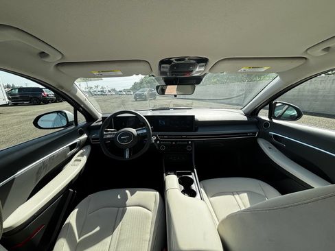 Used 2025 Hyundai Sonata SEL FWD image 27