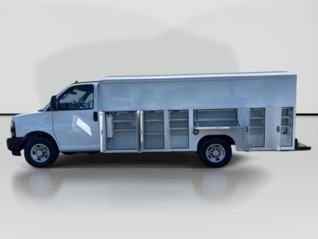 Used 2021 Chevrolet Express 3500 w/ Power Convenience Package RWD image 27