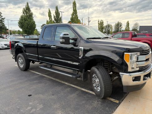 Used 2017 Ford F350 Lariat w/ Chrome Package AWD/4WD image 1