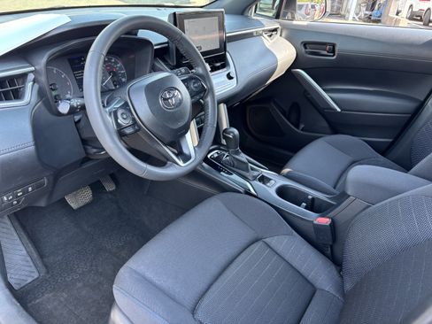 Used 2024 Toyota Corolla Cross AWD Hybrid image 17