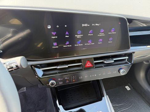 New 2026 Kia Niro EX FWD image 12