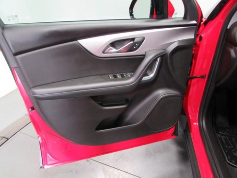 Used 2024 Chevrolet Blazer LT image 10