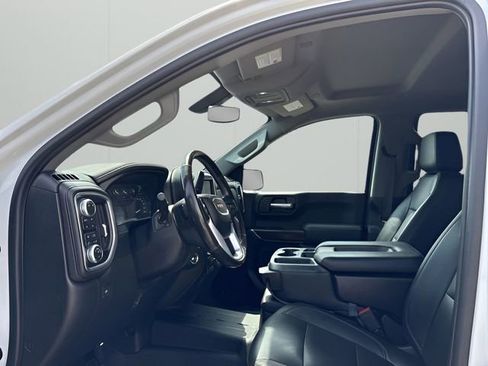 Used 2019 GMC Sierra 1500 SLT w/ X31 Off-Road Package AWD/4WD image 10