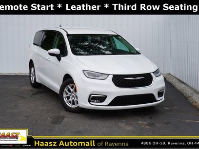 Used 2023 Chrysler Pacifica Touring-L