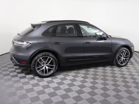 Used 2025 Porsche Macan image 8