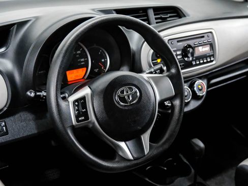 Used 2014 Toyota Yaris LE image 15