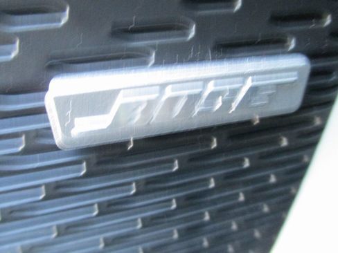 New 2026 GMC Acadia AT4 w/ Luxury Package image 16