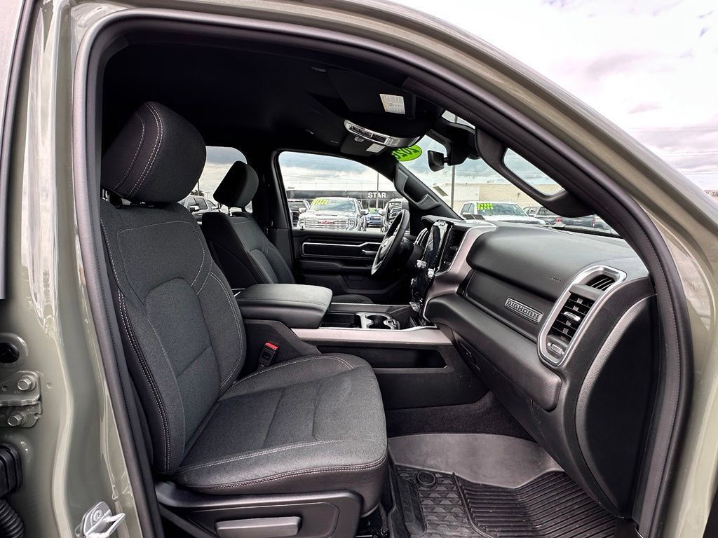 Used 2026 RAM 1500 Big Horn AWD/4WD image 12