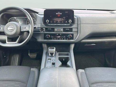 Used 2025 Nissan Pathfinder S FWD image 18