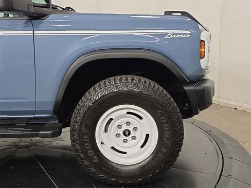 Used 2024 Ford Bronco Heritage Edition image 11